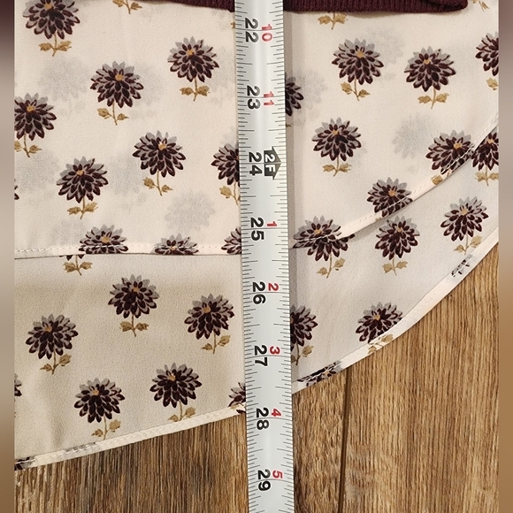 Women's Burgundy Layered Top Size Medium - Picture 5 of 8